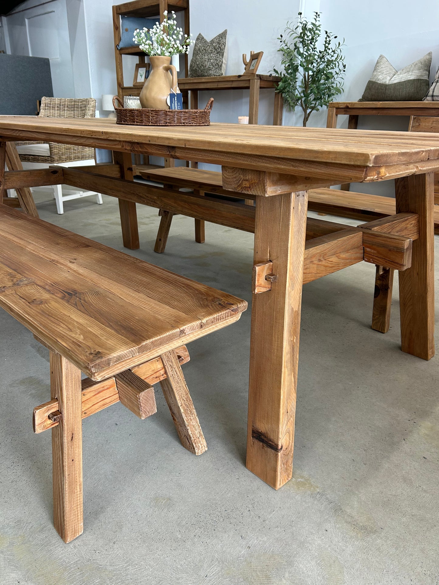 Aderlie Farmhouse 2.2m Dining Bench Set