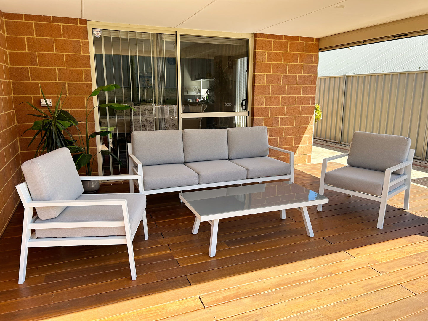 White and grey outdoor coffee table setting