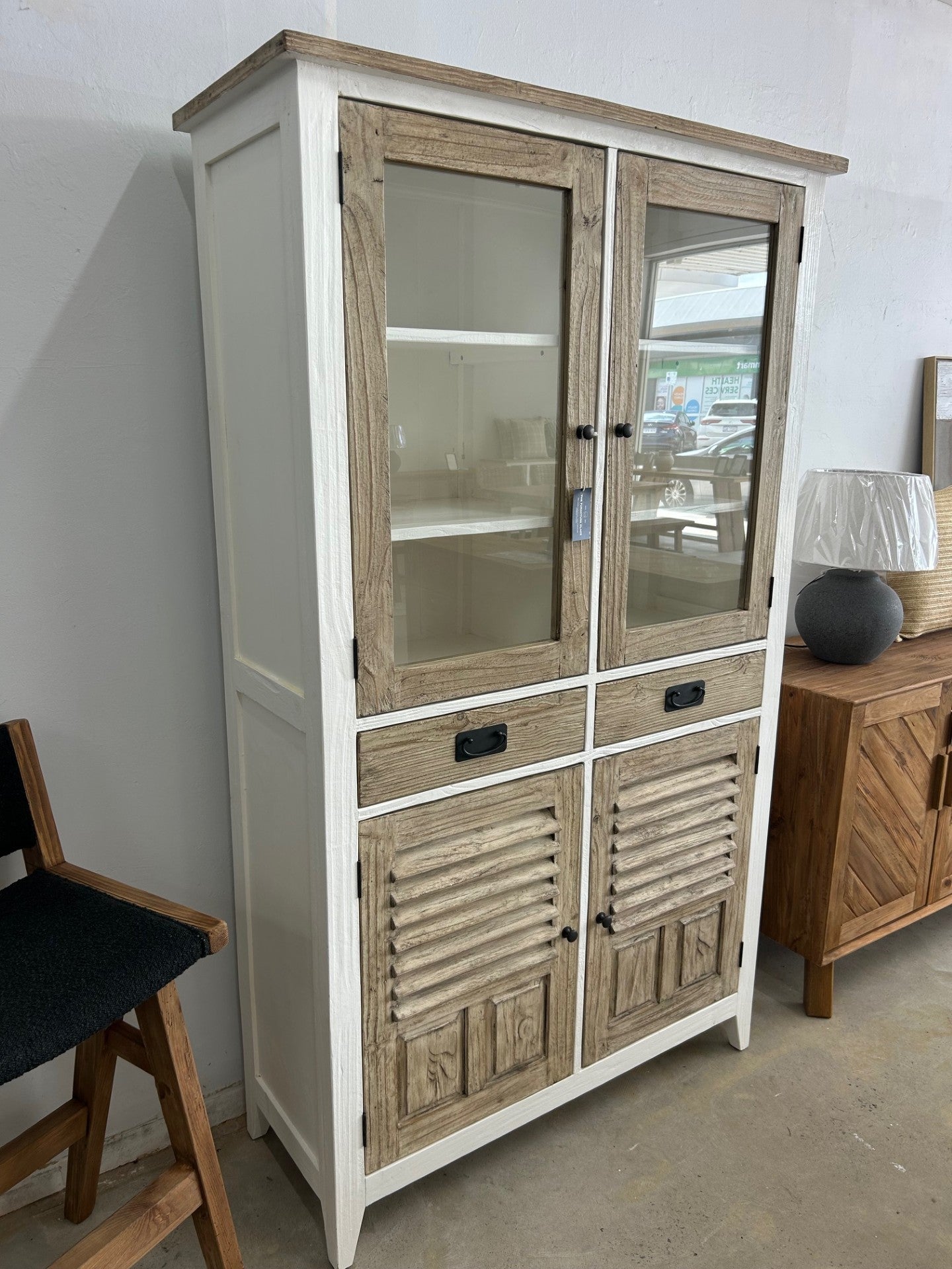 Side view of the Lanza Display Cabinet