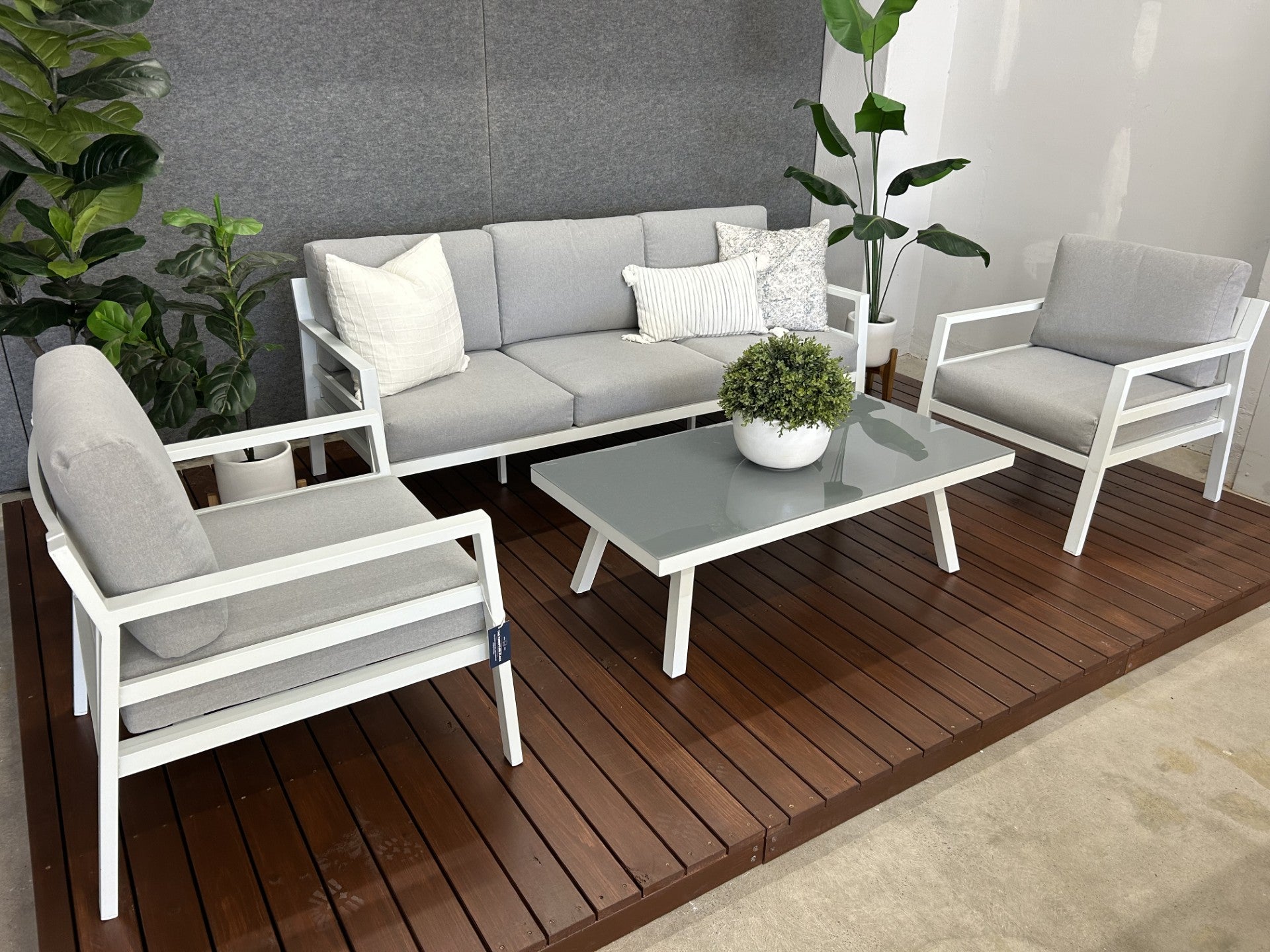 Malibu Outdoor Sofa Set