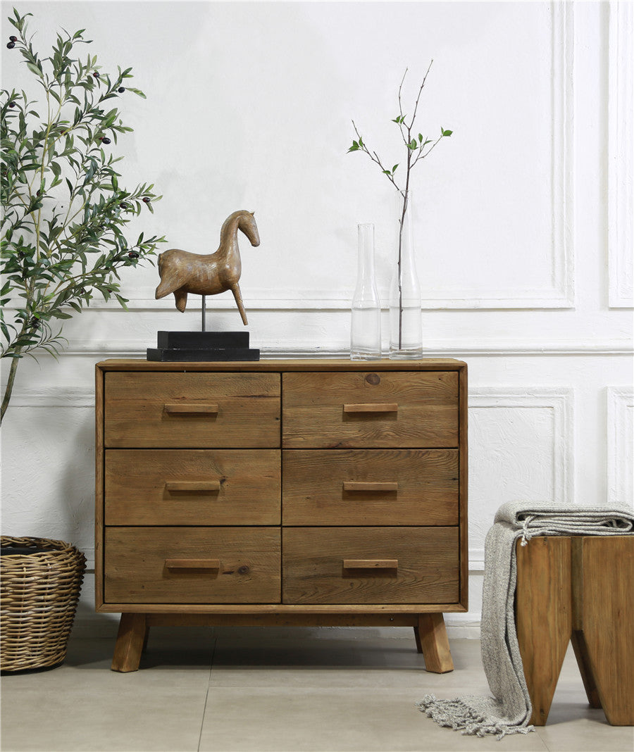 Reclaimed wood chest of drawers